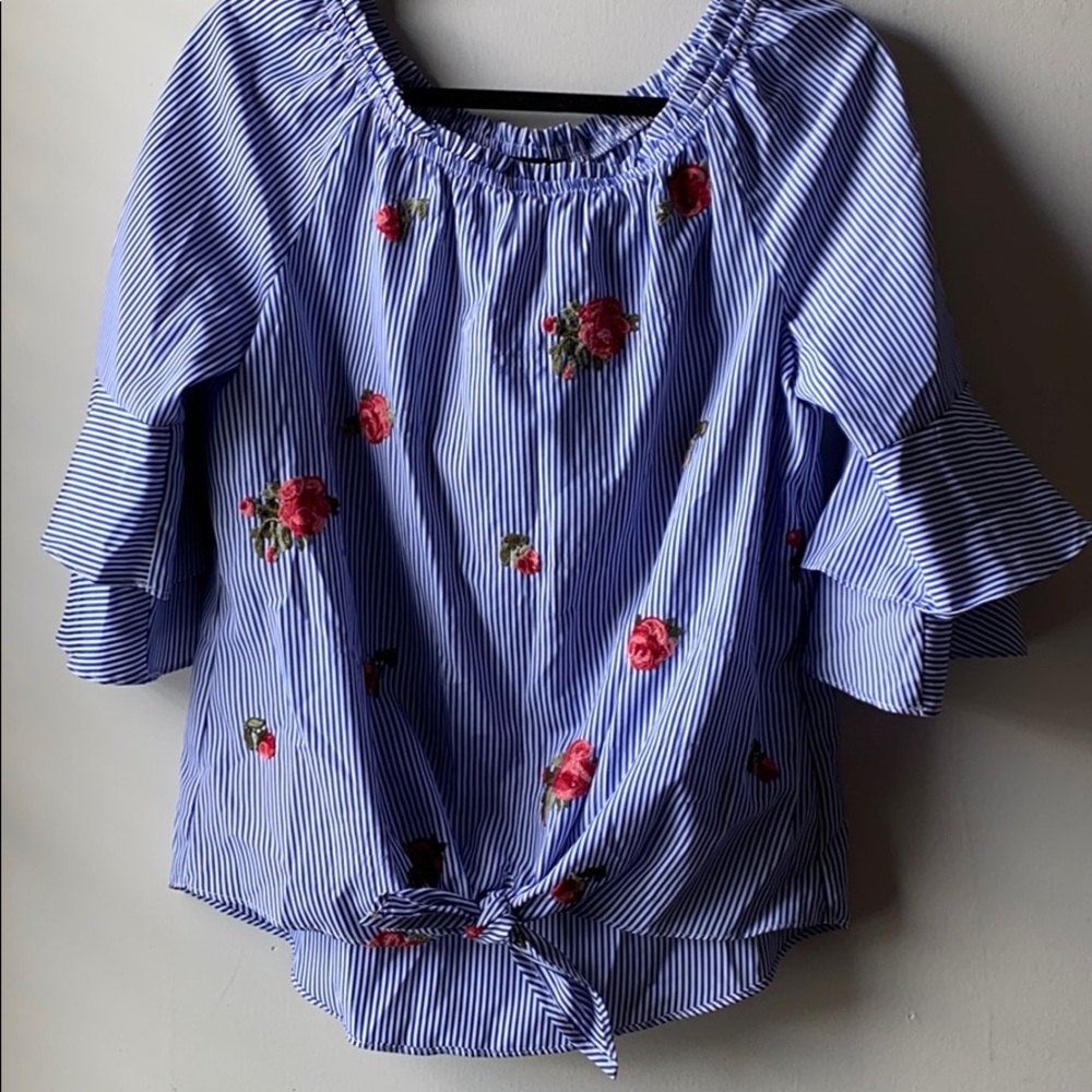 Bell sleeve blouse